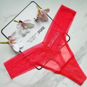 NWOT VICTORIA'S SECRET THE LACIE LACE-WAIST MESH DETAIL THONG PANTY IN HOT PINK